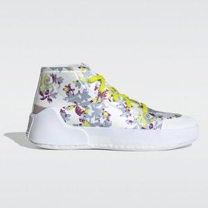 Meet your Posher, Jolaine